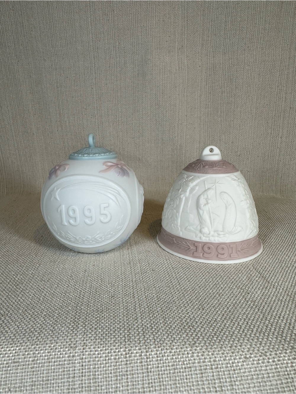 Vtg Lladro Lot 1991 Christmas Bell & 1995 Holiday Ball Porcelain Ornaments Loose
